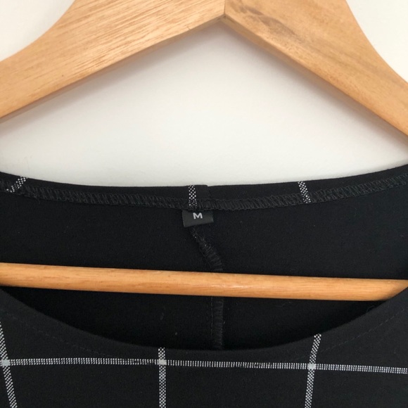 Black & White Square Top - Picture 4 of 4